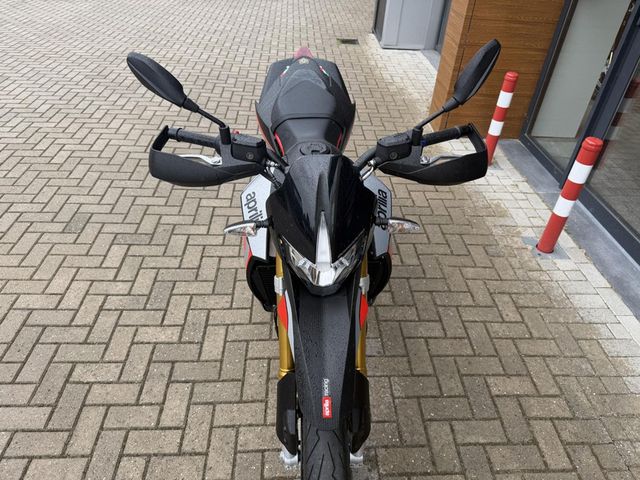 aprilia - dorsoduro-900