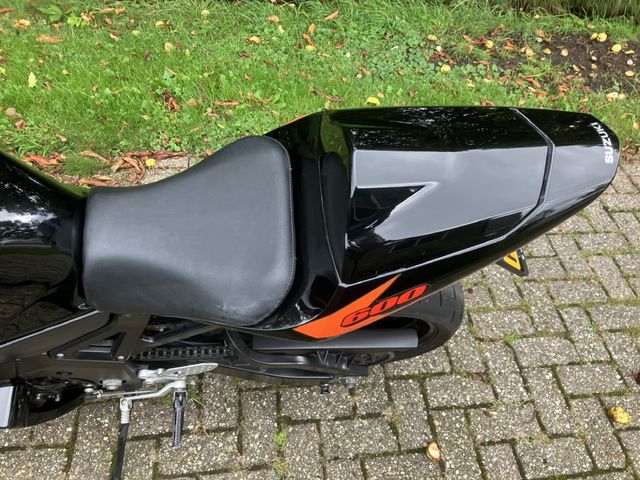 suzuki - gsx-r-600