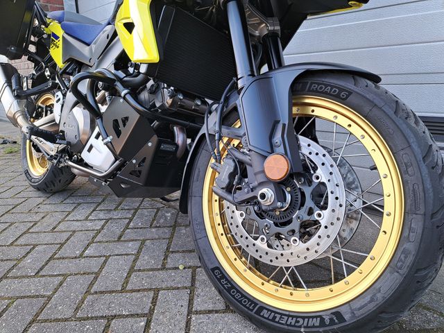 suzuki - v-strom-1050-xta