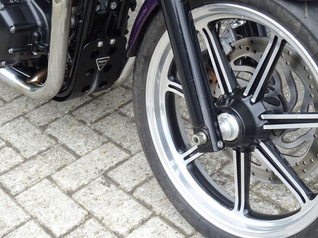 triumph - bonneville