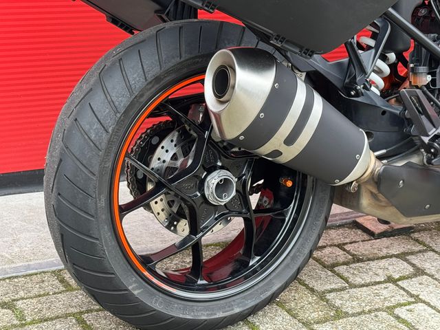 ktm - 1290-super-duke-gt