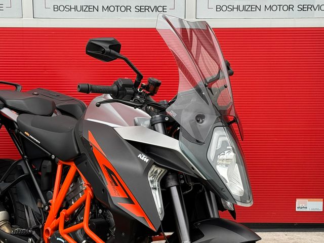 ktm - 1290-super-duke-gt