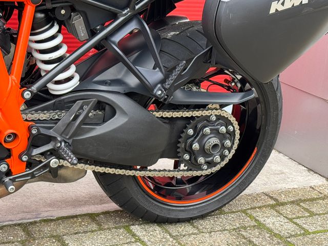 ktm - 1290-super-duke-gt