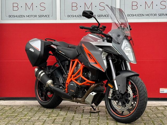 ktm - 1290-super-duke-gt