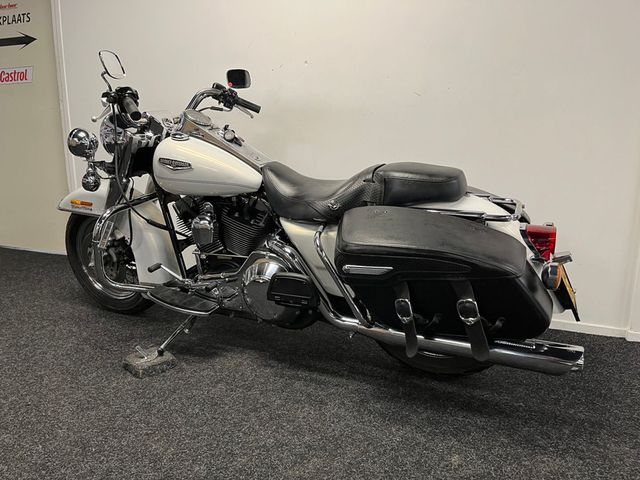 harley-davidson - road-king-classic-flhrci