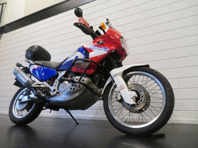 honda - xrv-750-africa-twin