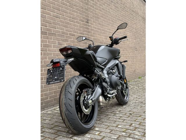 yamaha - mt-09-y-amt