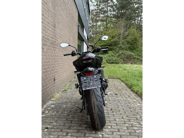 yamaha - mt-09-y-amt