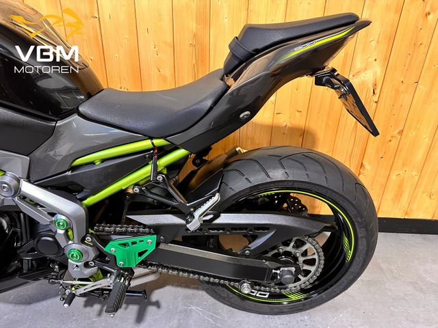 kawasaki - z900