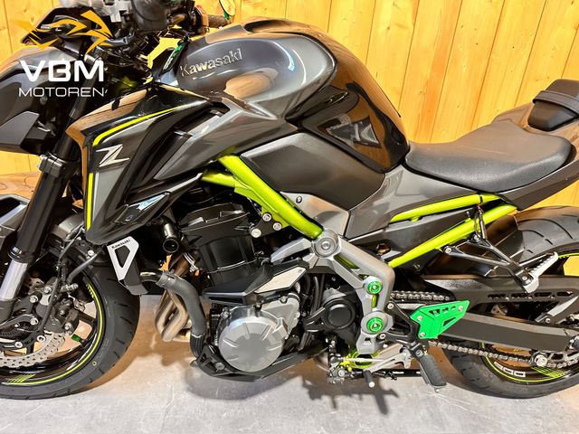 kawasaki - z900