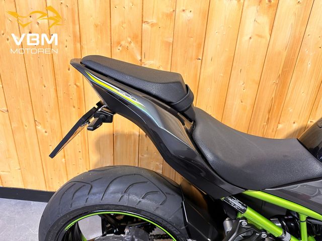 kawasaki - z900