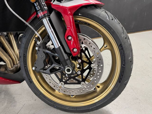 triumph - trident-800