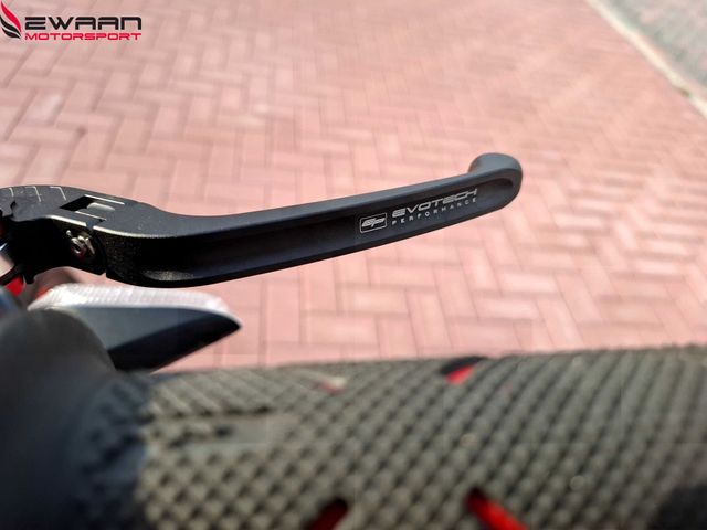 ducati - monster-821