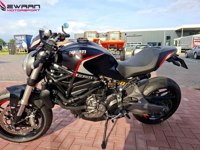 ducati - monster-821