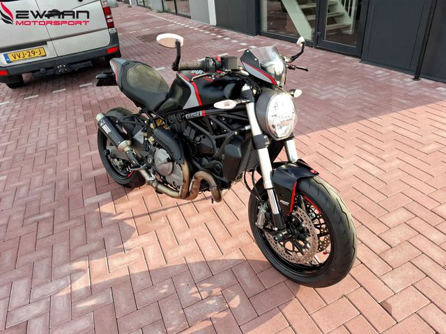 ducati - monster-821