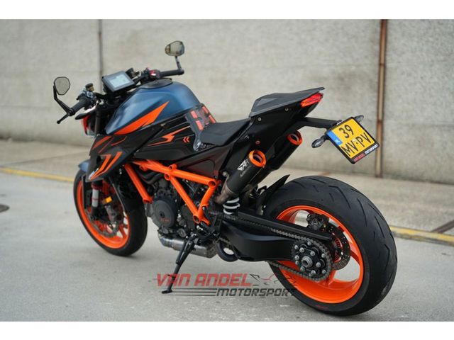 ktm - 1290-super-duke-r