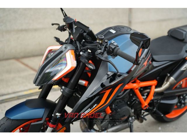 ktm - 1290-super-duke-r