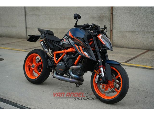 ktm - 1290-super-duke-r