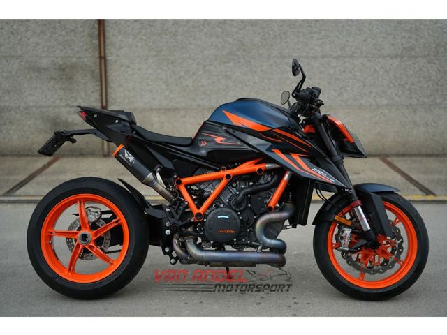 ktm - 1290-super-duke-r