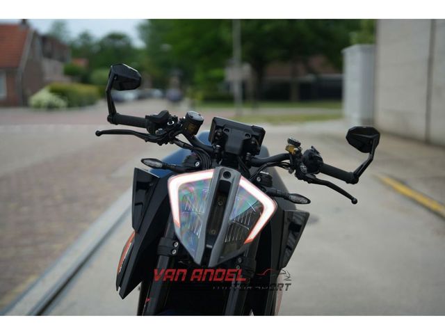 ktm - 1290-super-duke-r