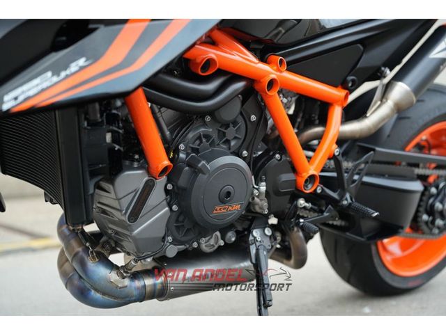 ktm - 1290-super-duke-r