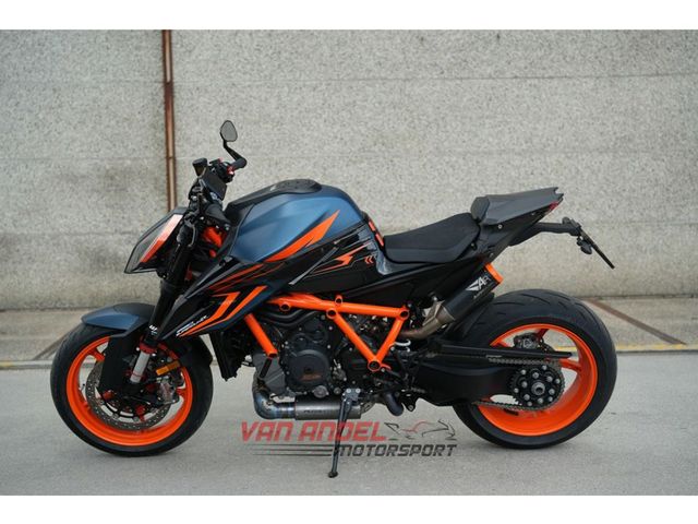 ktm - 1290-super-duke-r