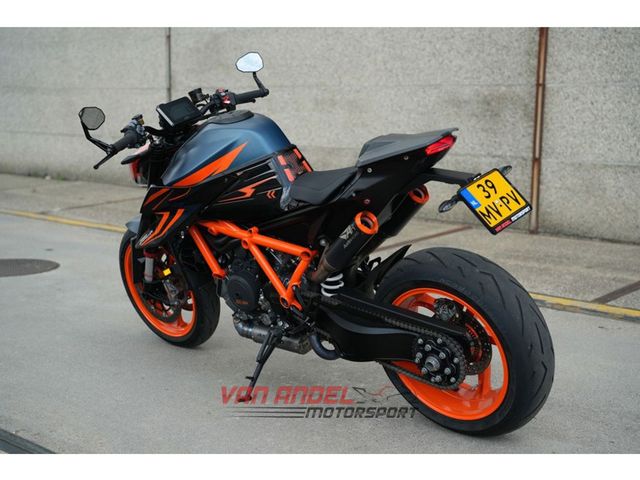 ktm - 1290-super-duke-r