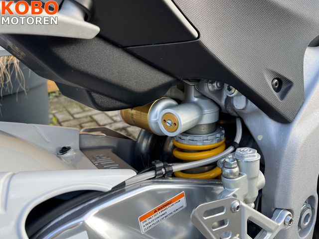 aprilia - tuono-v4-r-aprc