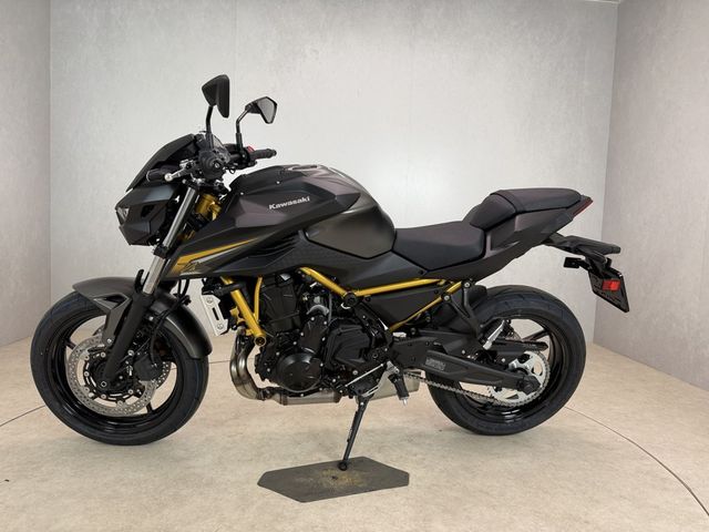 kawasaki - z650-s