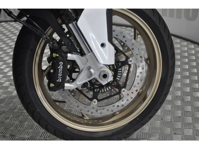 moto-guzzi - v-100-mandello