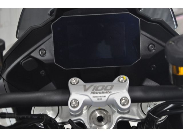moto-guzzi - v-100-mandello