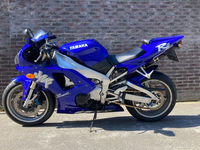 yamaha - yzf-r1