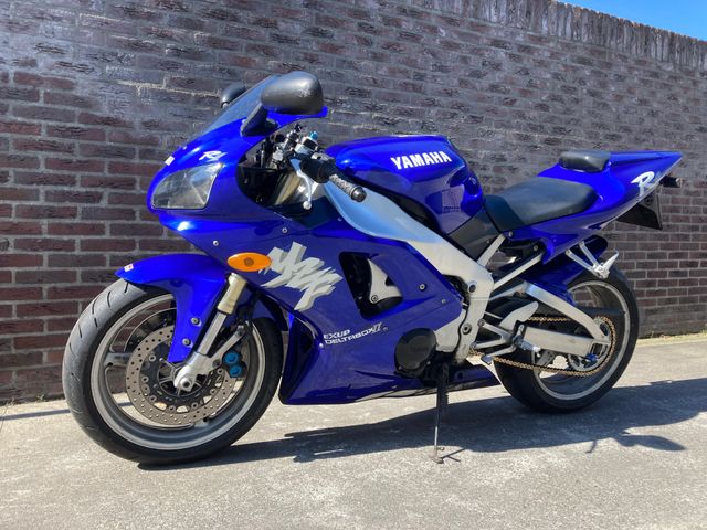 yamaha - yzf-r1