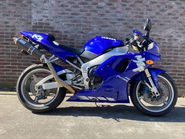 yamaha - yzf-r1