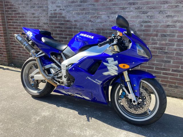yamaha - yzf-r1
