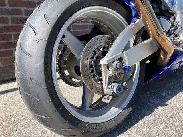 yamaha - yzf-r1