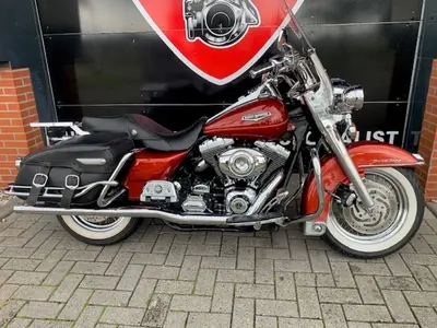 HARLEY-DAVIDSON ROAD KING CLASSIC FLHRC – foto 3