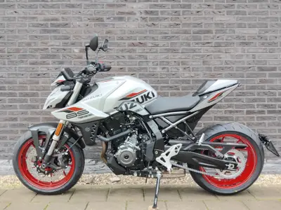 SUZUKI GSX-8S – foto 2