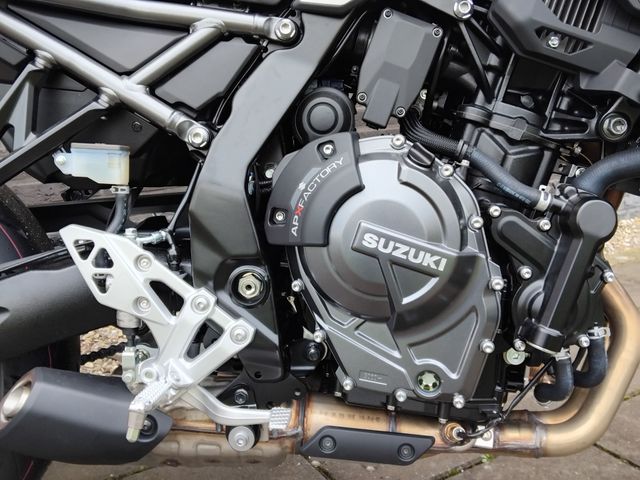 suzuki - gsx-8s