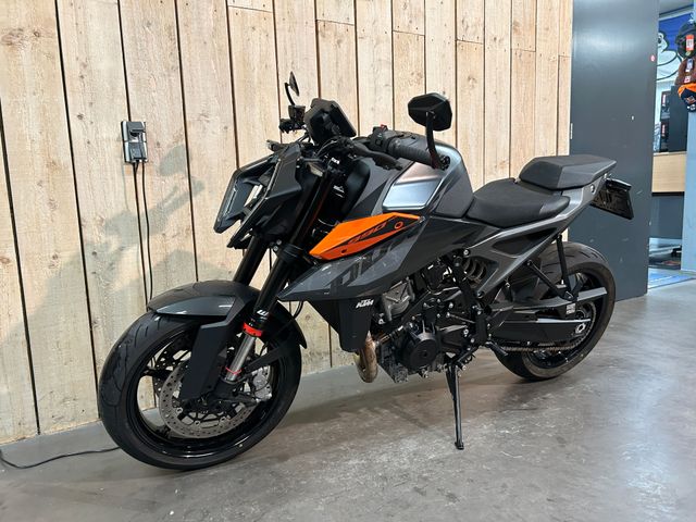 ktm - 990-duke