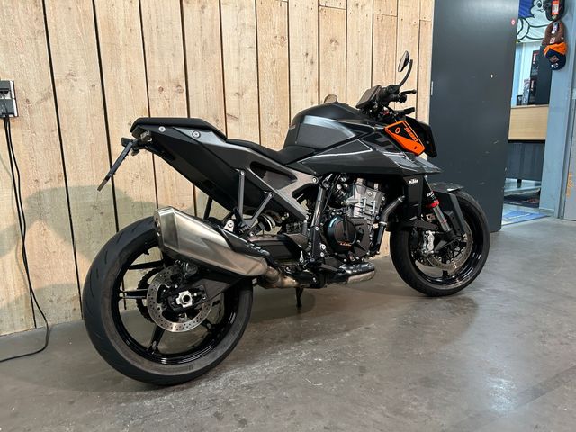 ktm - 990-duke