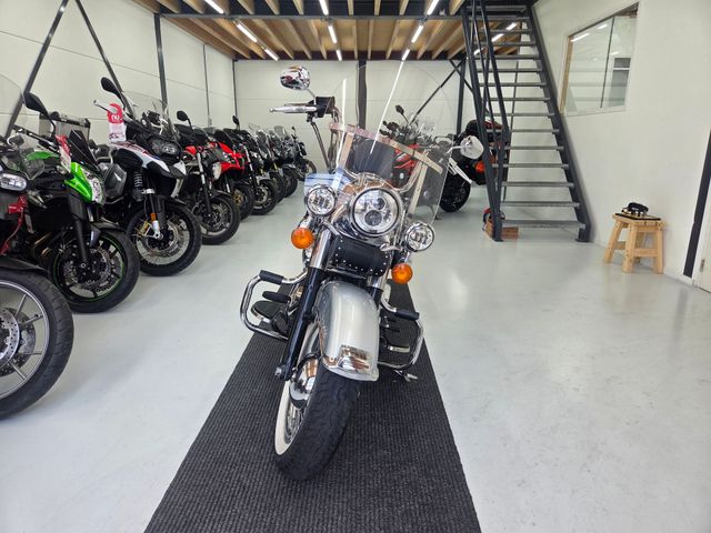harley-davidson - heritage-softail-classic-103-flstc