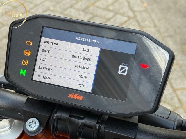 ktm - 1290-super-duke-r