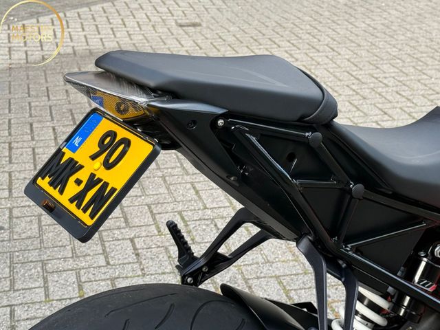 ktm - 1290-super-duke-r