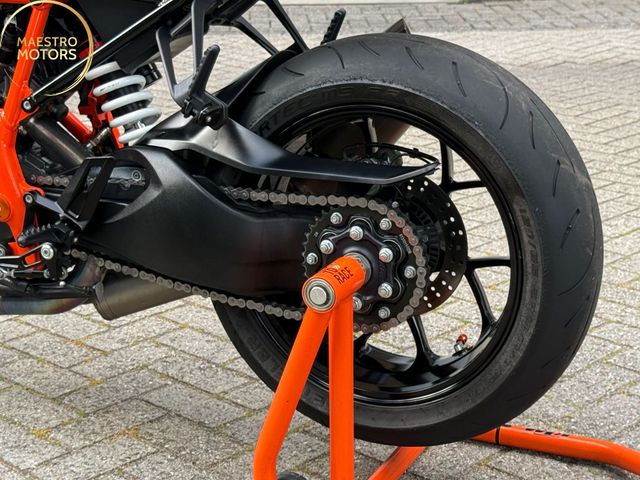 ktm - 1290-super-duke-r