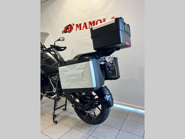 bmw - r-1250-gs-triple-black