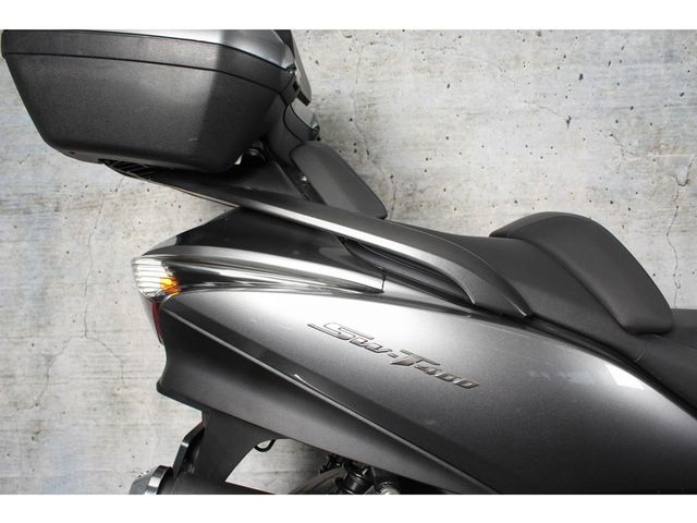 honda - fjs-400-silverwing