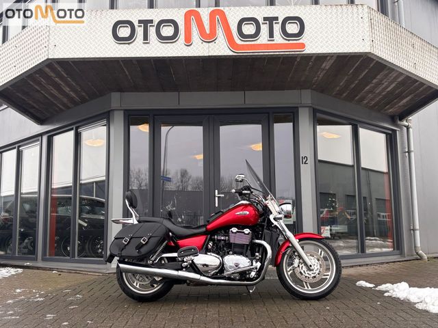 triumph - thunderbird