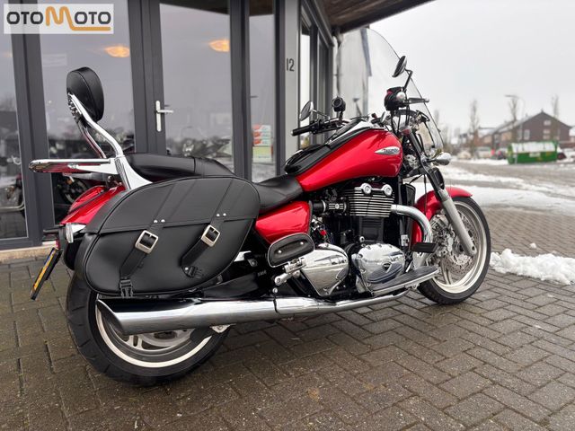 triumph - thunderbird