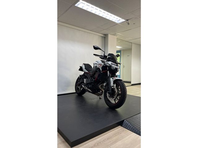 kawasaki - z650